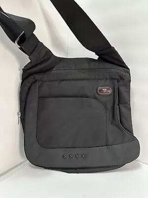 TUMI T-Tech 5123D Unisex Black Ballistic Nylon Crossbody Bag • $42.50