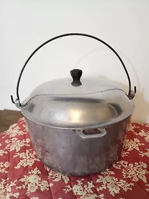 Vintage Majestic Cookware Dutch Oven Stock Pot Aluminum 5qt 10  X 5   With Bail • $32.99