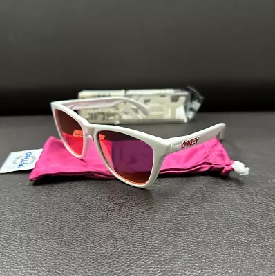 Rare Collectors Oakley Frogskins Polished White Ruby Iridium Sunglasses 24-307 • $190