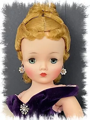 EXQUISITE Near Mint 1957 Vintage Madame Alexander Cissy Purple Torso Gown #2174 • $2995