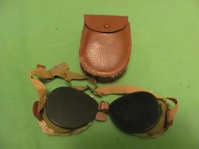 Vintage WWII FGCO Military Aviator Pilot Goggles Or Ski Goggles & Pouch. • $79.95