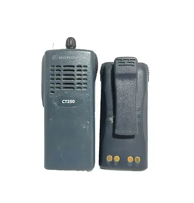 Motorola Ct250 Radio Handie-talkie Walkie Two Way Radio Aah34kdc9aa1an  • $48.61