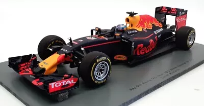 Spark 1/18 Scale 18S251 - Red Bull RB12 #3 D.Ricciardo Malaysian GP 2016 • $242.62