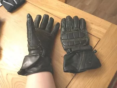 Ladies Size Small Leather Motorcycle Gloves. Made With Kevlar. • £10