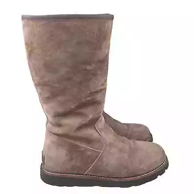 UGG Women’s Etta Brown Suede Zip Cold Weather Winter Boot Size US 10 • $84