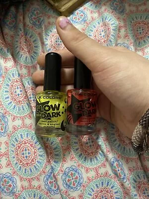 Glow In Dark Nail Polish • $2