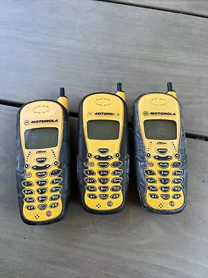 Motorola I700 Yellow Brick Phone Style 2-Way Cell Phone *FOR PARTS NOT WORKING*  • $30