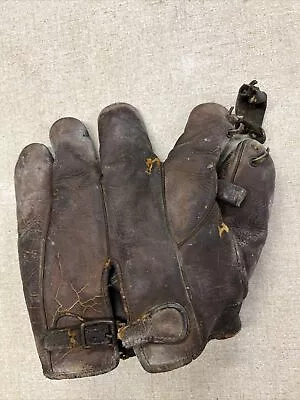 Vintage Left Handed Genuine Leather Baseball Glove Unbranded (Display Only) • $16.99