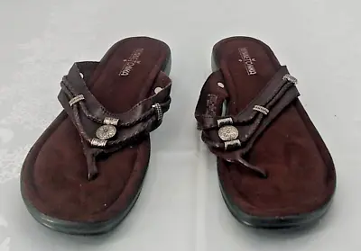 Minnetonka Silverthorne Sandals Womens 9 Brown Silver Leather Beaded Flip Flop • $20