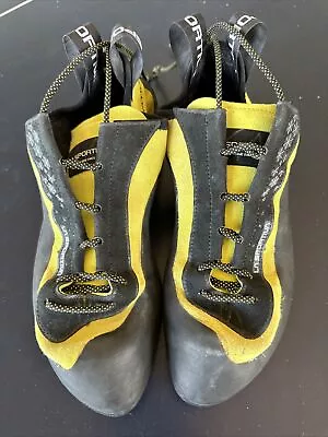 La Sportiva Climbing Shoes Miura VS 43.5 • $80