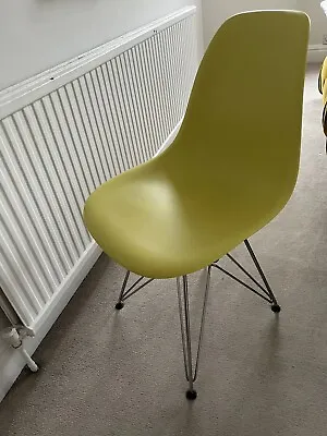 Eames DSR Plastic Chair • £100