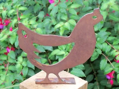 Rusty Metal CHICKEN Bird Garden Ornament. Rustic Fence Post Topper. Metal Decor. • £9.95