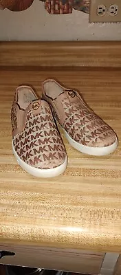 Michael Kors Kids Girls Slippers Shoes Logo Slip On Size 3 Tan And Brown • $12.99