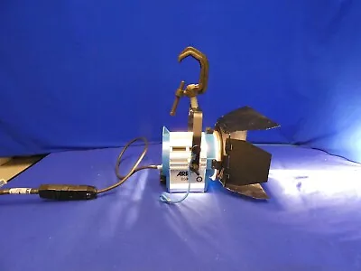 Arri 650 Plus Light L1.79400.A W/ Barndoors C-Clamp Male Bates W/ Edison • $85