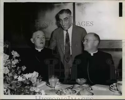 1942 Press Photo Bishop Mc Fadden Mayor Wm. B. Spagnola Bishop Francis Cotton. • $19.99