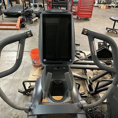 Octane Fitness PRO 4700 Elliptical Crosstrainer With Touch Screen • $3475