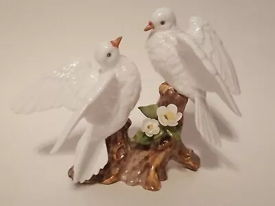 Vintage Figurine White Doves On Stump Maruri Enesco Glossy Bone China 1976 Birds • $10