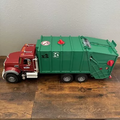 Bruder Recycling Truck Mack Rear Loading Granite X2 Garbage Trash Green Red '07 • $49