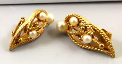 Marvella Vintage Costume Earrings Lucite Faux Pearl Gold Tone Clip On • $7.99
