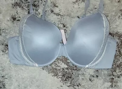 Victoria's Secret Women's Bra Size 40C Lined Padded Adjustable Plunge • $9.99