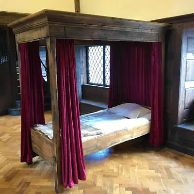 Four Poster Bed • £3079.99