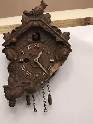 ANTIQUE KEEBLER “  CUTE  MINIATURE CUCKOO CLOCK 👌USA . For Parts • $30