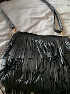 £5.99 • Buy BNWOT Ladies Black Medium Fringe Bag