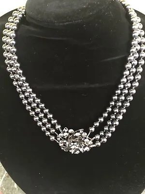 $39 • Buy 3 Strings Black Glass Pearls With Black Crystal Brooche