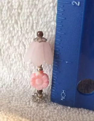 VINTAGE Dollhouse Miniature CHRYSNBON Pink Flower Bead BOUDOIR LAMP • $19.99