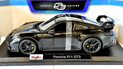 Maisto 1:18 Scale - Porsche 911 GT3 - Black - Diecast Model Car • £44.99