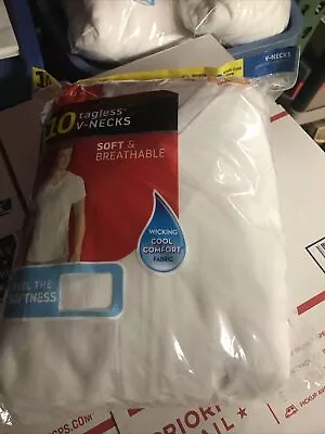 $34.88 • Buy New Hanes 10 Pack V-Neck Mens Size Medium White Undershirt T-Shirt 38-40 Tagless
