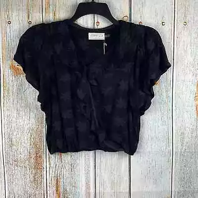 Mustard Seed  Size M Women's Black Floral Embroidered Crop Top • $15