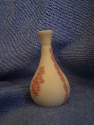 Miniature Wedgwood Vase • $11