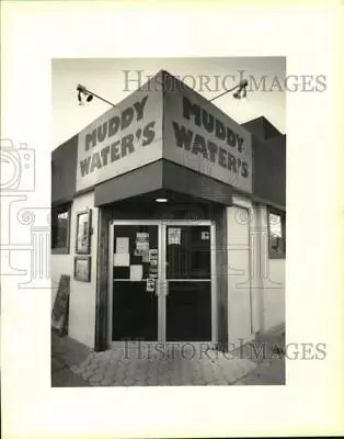 1989 Press Photo Muddy Waters Nightclub - Noo69924 • $15.99