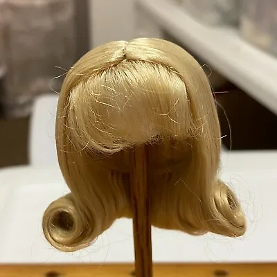 Madame Alexander Pale Blonde Flip Wig W/Center Part Bangs Size 5  New MIP • $28.25