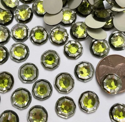 $10 • Buy 8 Vintage Rare Cabochons 10mm Peridot Green Clear Silver Deco Motif Jewels C8-47