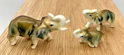 3 ELEPHANT FAMILY Miniature Figurines Porcelain .75- 2 T Big Animals Pachyderms • $12