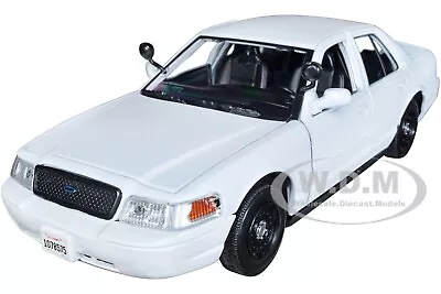 2010 Ford Crown Victoria Police Unmarked White Builder's Kit 1/24 Motormax 76469 • $22.99