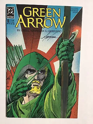 Green Arrow #10 Signed By Artist Mike Grell Unread High Grade Combined Shipping • $28.75