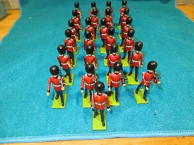 Vintage Lead Scots Guards Marching  Hand Painted X 25  1/32 • £12