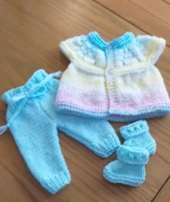 £5 • Buy Hand Knitted Dolls Clothes For A 14-16 Inch Doll