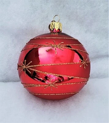 $7.99 • Buy Pier 1 Bright Red Glass Ornament, Satin / Shiny Finish, Gold Glitter Accents