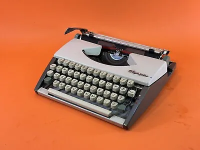 Vintage Original Olympia SF Deluxe Grey Pica Portable Manual Typewriter & Case • £152.03