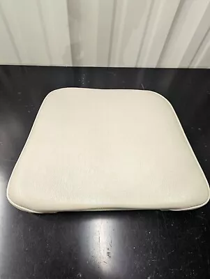 Midmark 75L Power Procedure Exam Chair 411-016 Head Rest Cushion Cream Beige • $399.99