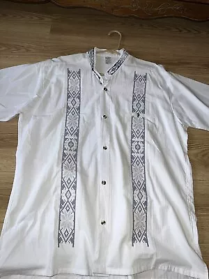  Men’s White Embroidered Shirt Made In Mexico Size Xl/xxl New  • $19