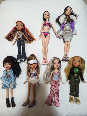 $119 • Buy Bratz Doll Collection (7 Dolls + Lots Of Accessories)
