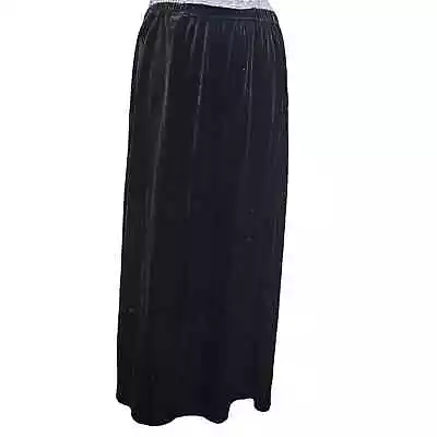 Black Velvet Maxi Skirt Size Large • $18.75