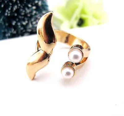 Goth Style Moustache Mustache And Pearl Eyes Ring UK Size L • $4.34