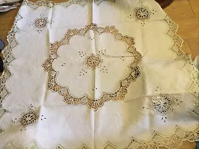 Vintage Lace Edged & Thread Work Tablecloth • £10