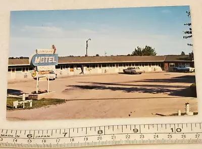 Slumber Inn Motel Markle IN 1950's Vintage Postcard • $7.16